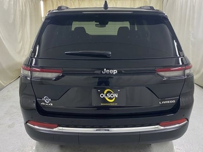 2023 Jeep Grand Cherokee Base