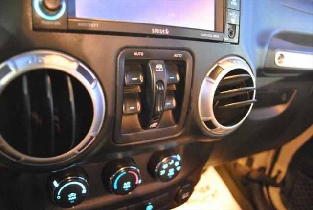 2018 Jeep Wrangler JK Unlimited Sahara 4WD