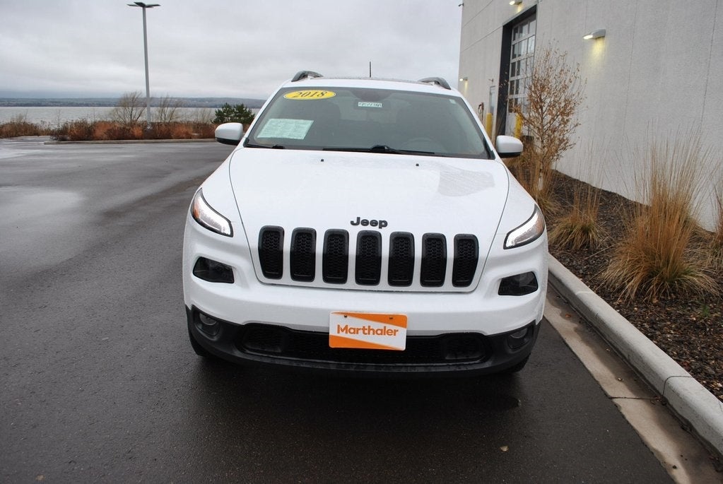 Used 2018 Jeep Cherokee Limited with VIN 1C4PJMDB8JD570255 for sale in Glenwood, Minnesota