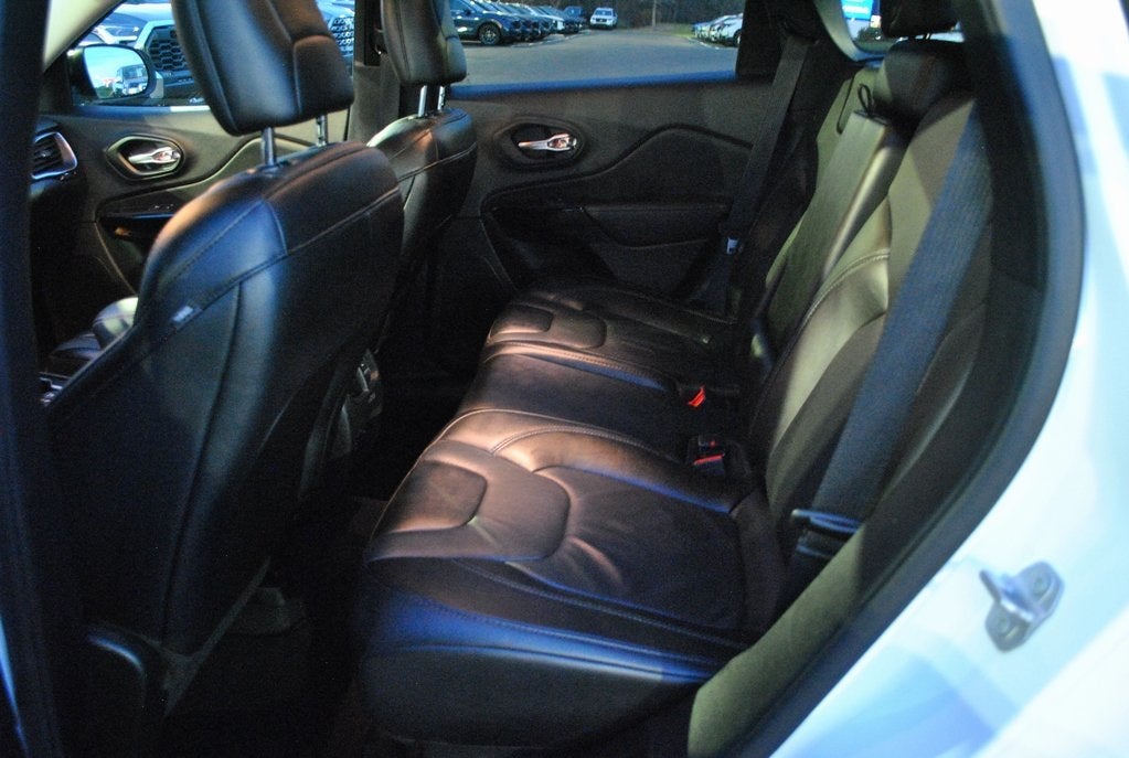 2023 Jeep Cherokee Altitude 4WD