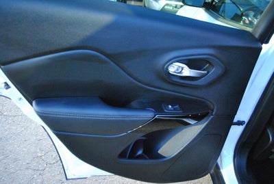 2023 Jeep Cherokee Altitude 4WD