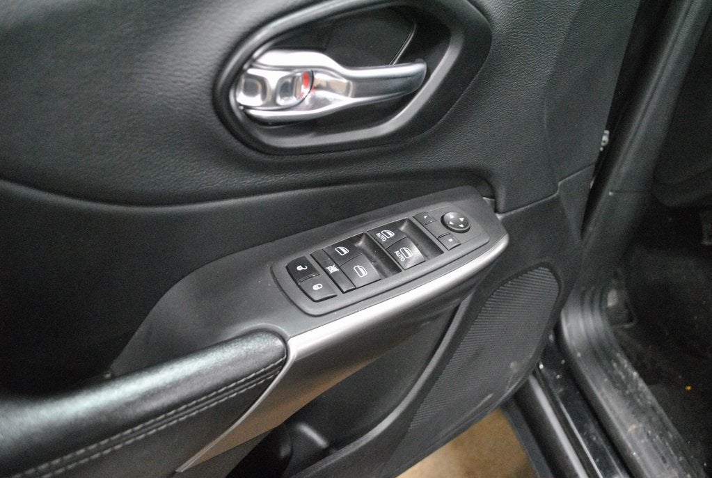 2022 Jeep Cherokee Latitude Lux 4WD