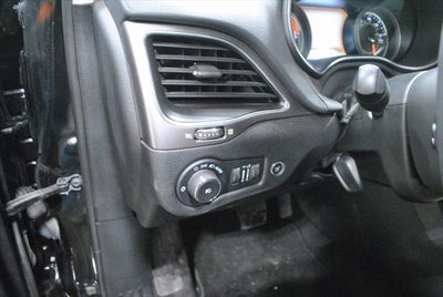 2022 Jeep Cherokee Latitude Lux 4WD