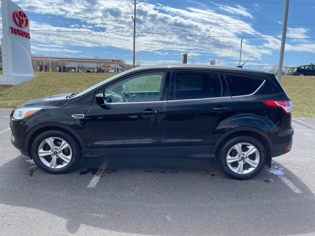 Used 2015 Ford Escape SE with VIN 1FMCU0G75FUA52502 for sale in Glenwood, Minnesota