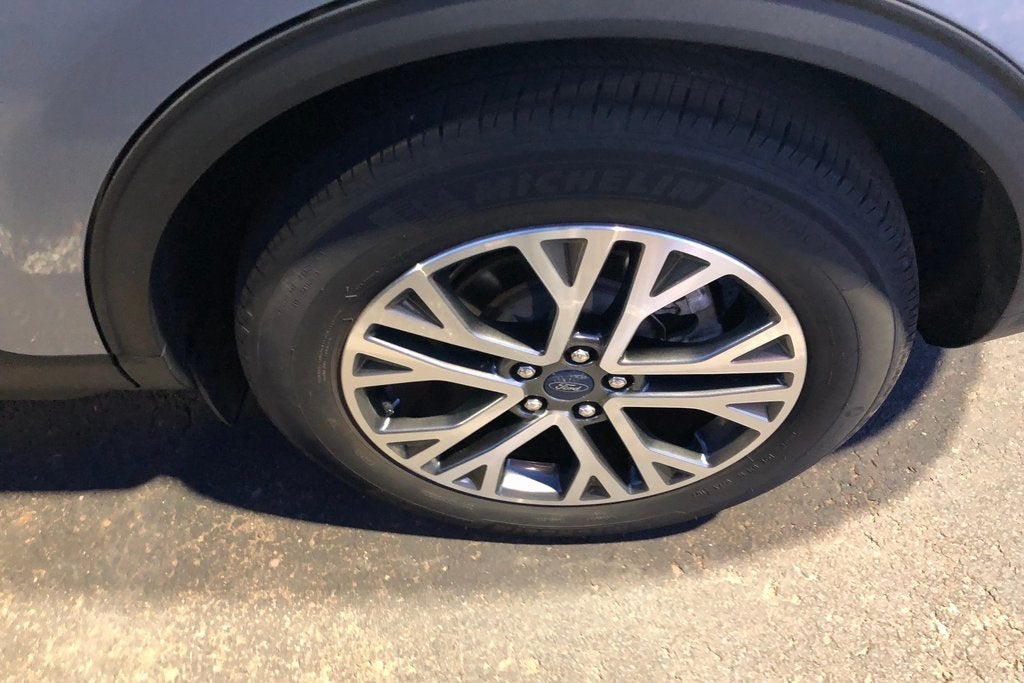 2022 Ford Escape SEL FWD