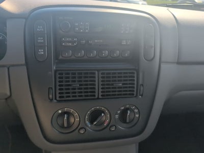2002 Ford Explorer XLS 4x4