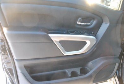 2021 Nissan Titan SV Crew Cab 4x4 5.6L V8