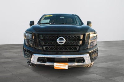 2021 Nissan Titan SV Crew Cab 4x4 5.6L V8