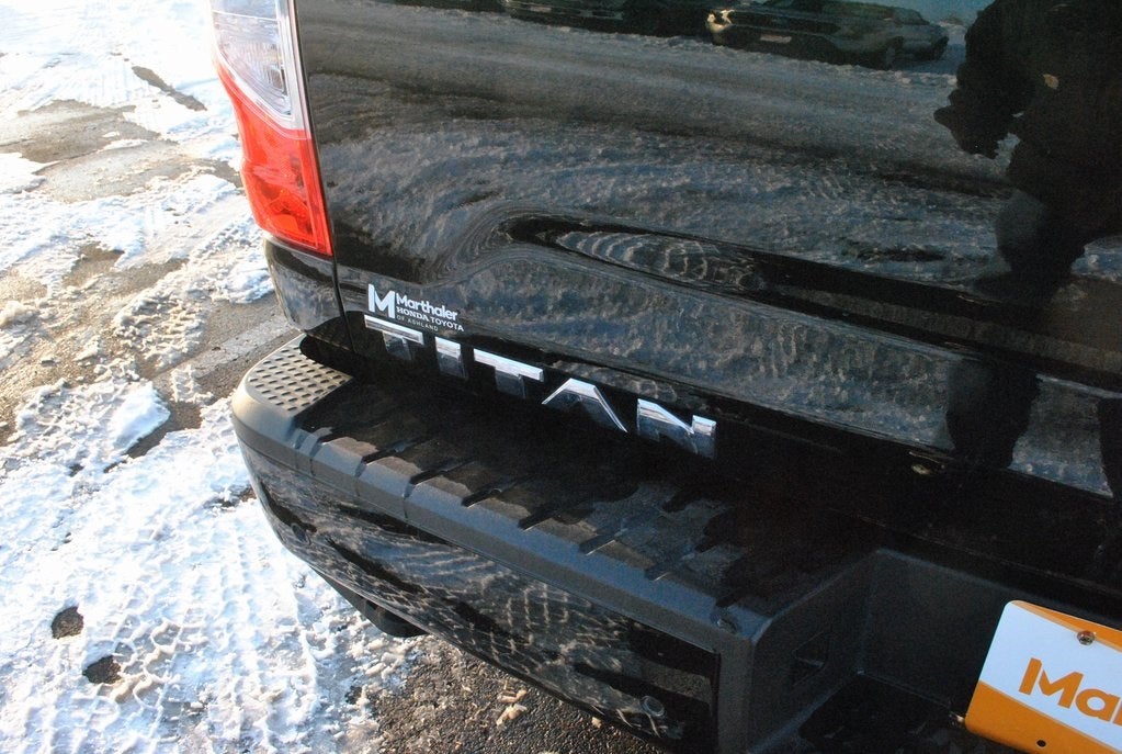 2021 Nissan Titan SV Crew Cab 4x4 5.6L V8