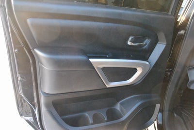 2021 Nissan Titan SV Crew Cab 4x4 5.6L V8