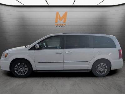2013 Chrysler Town & Country Touring-L FWD