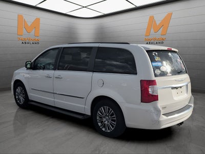2013 Chrysler Town & Country Touring-L FWD