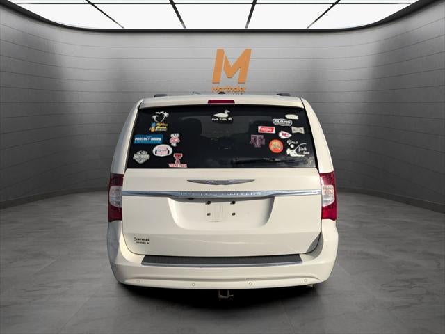 2013 Chrysler Town and Country Touring-L FWD