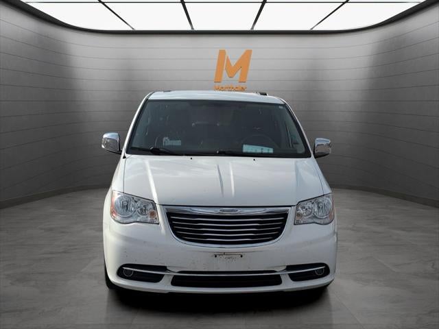 2013 Chrysler Town and Country Touring-L FWD