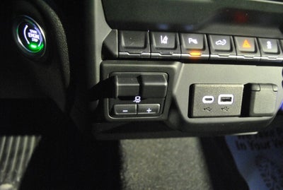 2024 Chevrolet Silverado HD Custom Crew Cab 4x4 6.6L V8