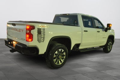 2024 Chevrolet Silverado HD Custom Crew Cab 4x4 6.6L V8