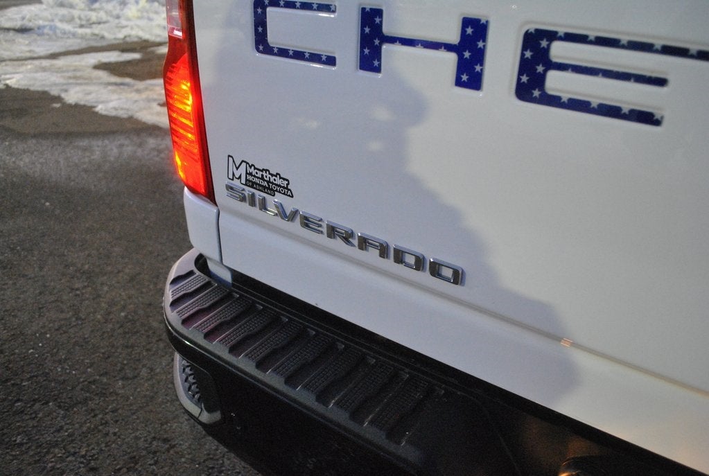 2024 Chevrolet Silverado HD Custom Crew Cab 4x4 6.6L V8