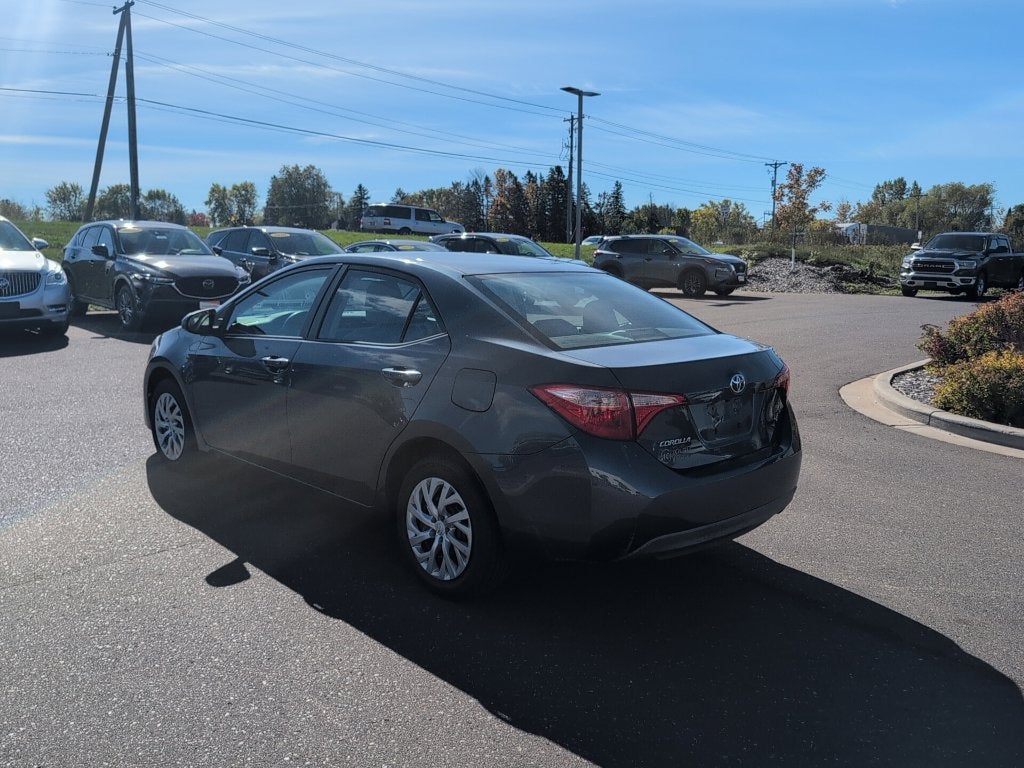 2017 Toyota Corolla LE FWD