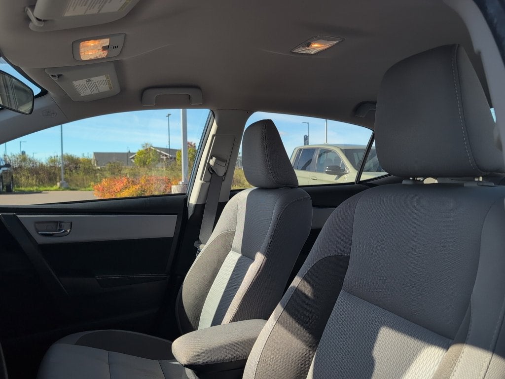 2017 Toyota Corolla LE FWD