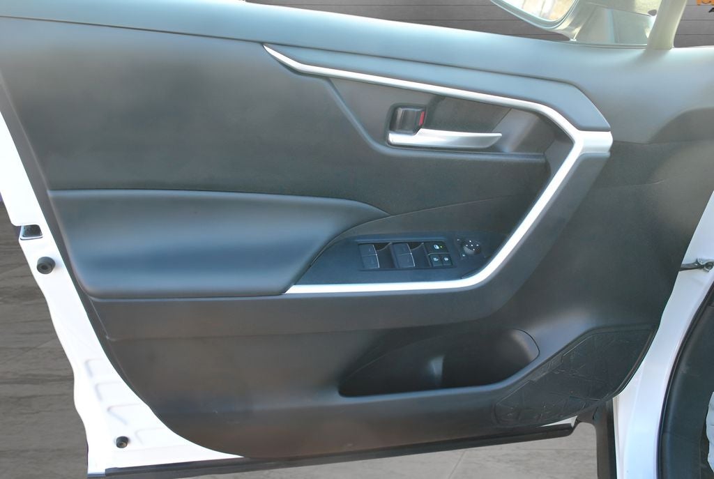 2024 Toyota RAV4 XLE AWD