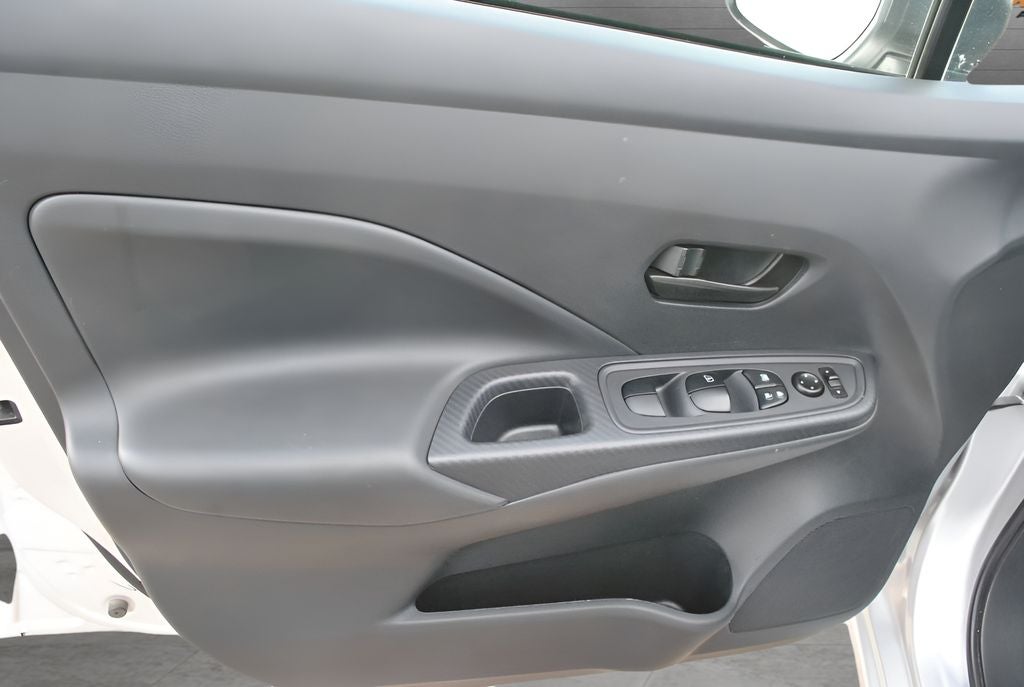 2023 Nissan Versa 1.6 S FWD