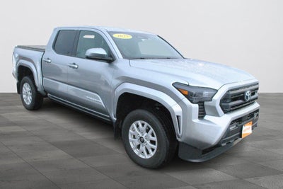 2025 Toyota TACOMA SR5 SR5 Double Cab 4x4