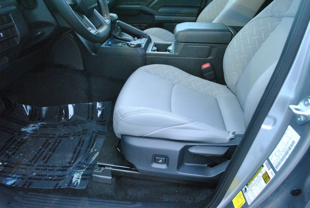 2025 Toyota TACOMA SR5 SR5 Double Cab 4x4