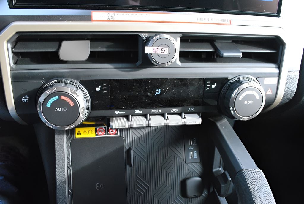 2026 Toyota Tacoma i-FORCE MAX TRD Off Road