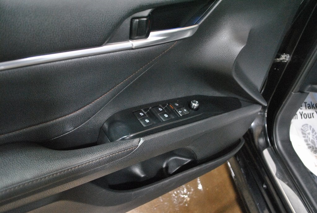 2018 Toyota CAMRY HYBRID XLE FWD