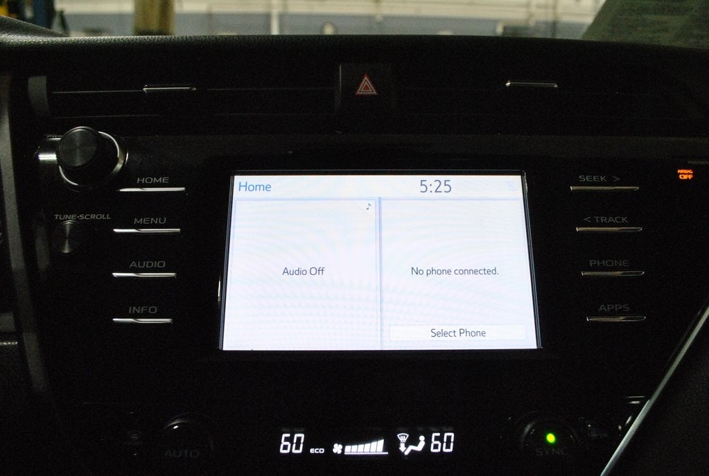 2018 Toyota CAMRY HYBRID XLE FWD