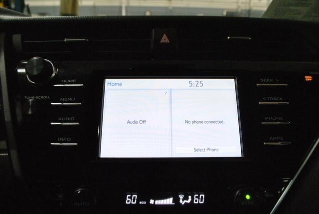 2018 Toyota CAMRY HYBRID XLE FWD