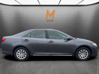 2014 Toyota CAMRY LE FWD