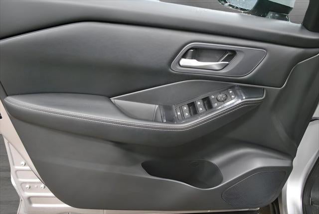 2024 Nissan Rogue SV FWD