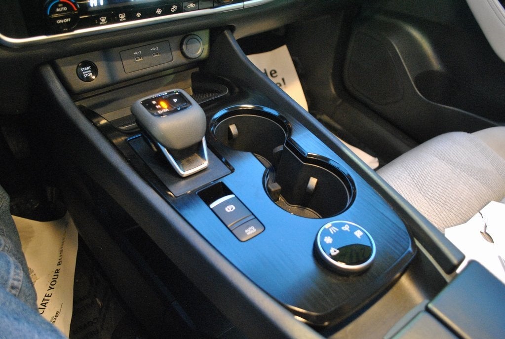 2025 Nissan Rogue SV AWD