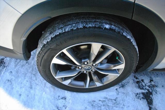 2023 INFINITI QX60 LUXE AWD