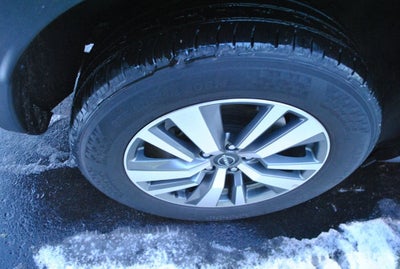 2025 Nissan Pathfinder SL 4WD