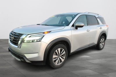 2025 Nissan Pathfinder SL 4WD
