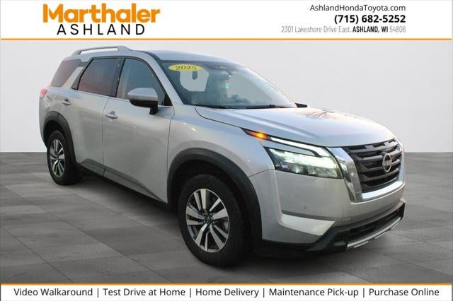 2025 Nissan Pathfinder SL 4WD
