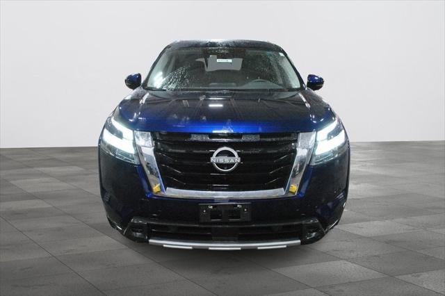 2025 Nissan Pathfinder SL AWD
