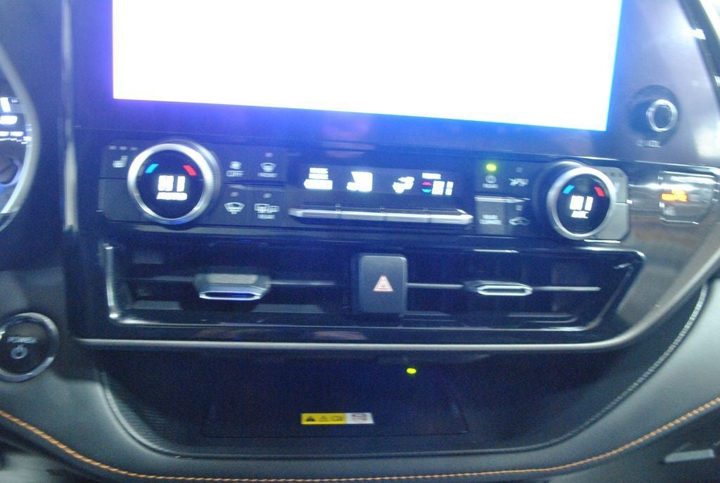 2023 Toyota HIGHLANDER HYBRD Bronze Edition AWD