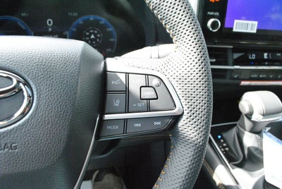 2026 Toyota Sienna Woodland Edition 7 Passenger