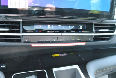 2026 Toyota Sienna Woodland Edition 7 Passenger