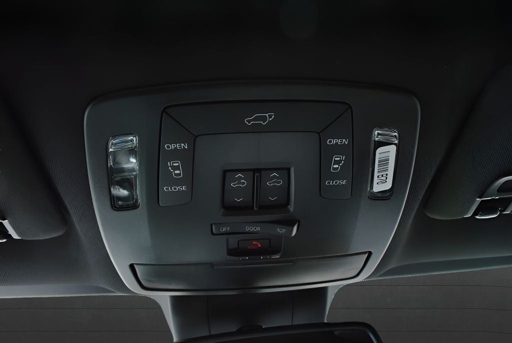 2026 Toyota Sienna Woodland Edition 7 Passenger