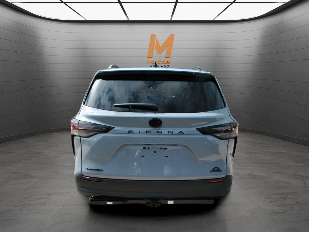 2026 Toyota Sienna Woodland Edition 7 Passenger