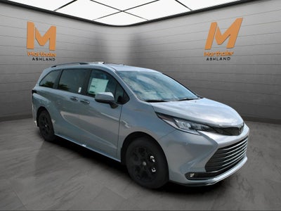2026 Toyota Sienna Woodland Edition 7 Passenger