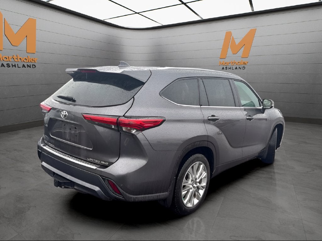 2021 Toyota Highlander Limited AWD 3rd Row w/ Tow Hitch