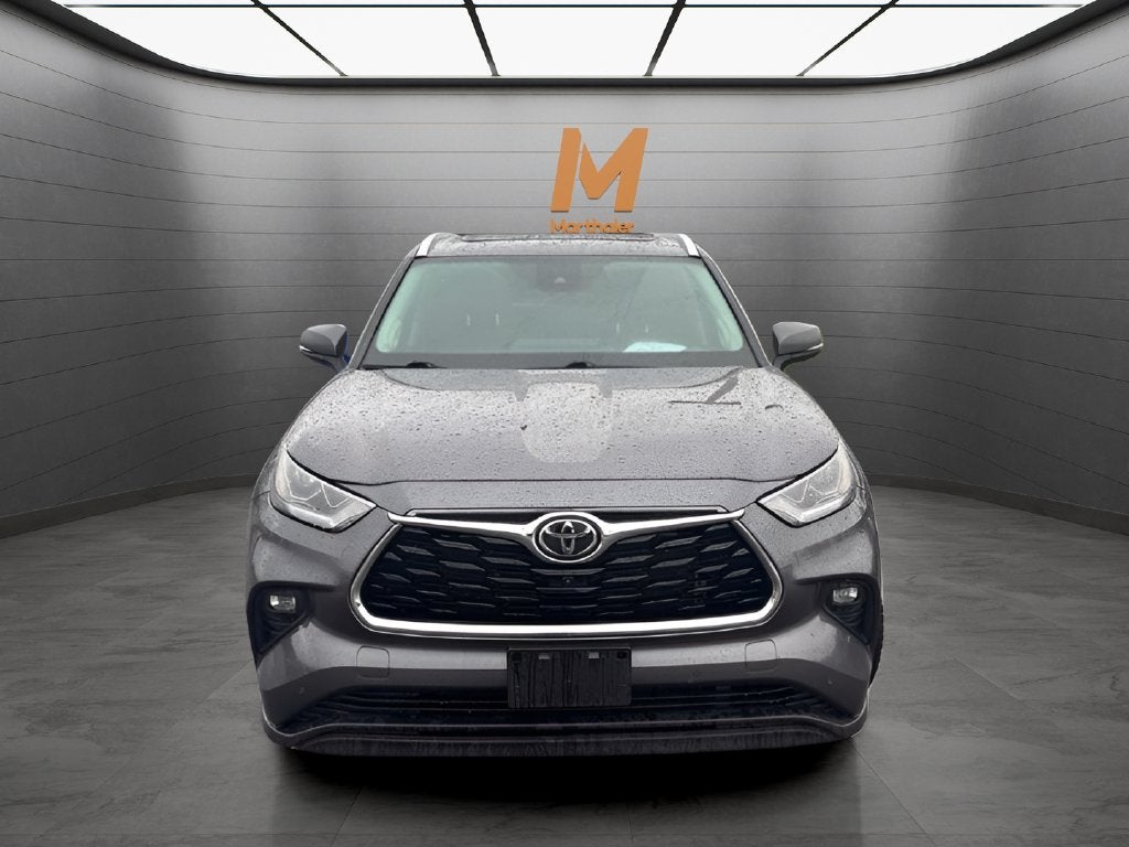 2021 Toyota Highlander Limited AWD 3rd Row w/ Tow Hitch