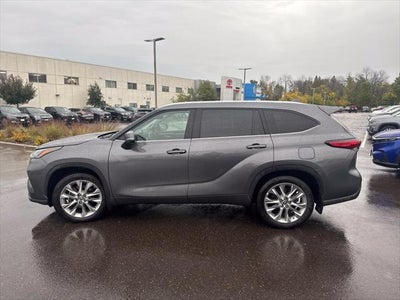 2021 Toyota Highlander Limited AWD 3rd Row w/ Tow Hitch