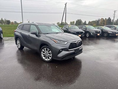 2021 Toyota Highlander Limited AWD 3rd Row w/ Tow Hitch