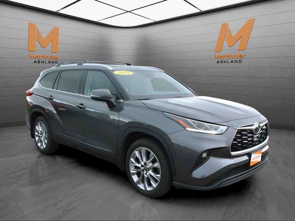 2022 Toyota Highlander Limited 8 Passenger AWD
